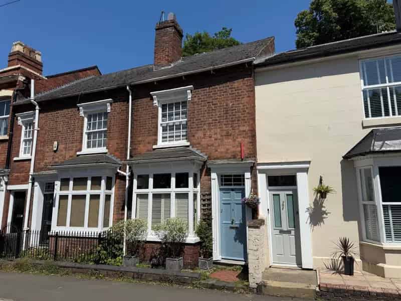 2 Bedroom Victorian Cottage For Sale