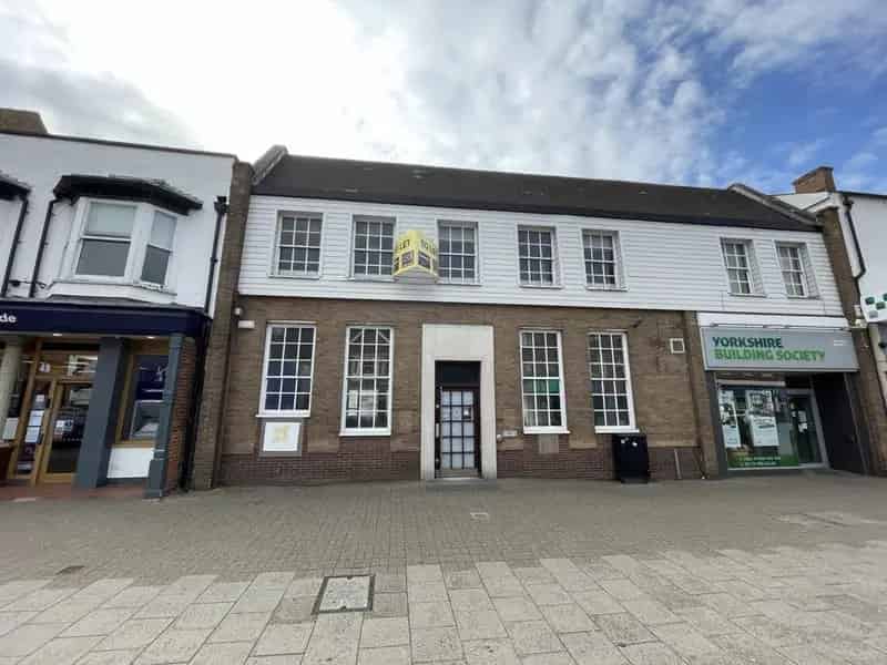 Newmarket High Street Retail Space with Upper Floor Offices