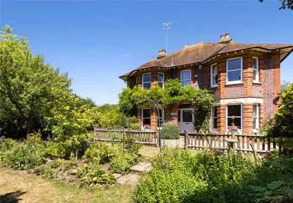 Victorian House for Sale in Kimpton