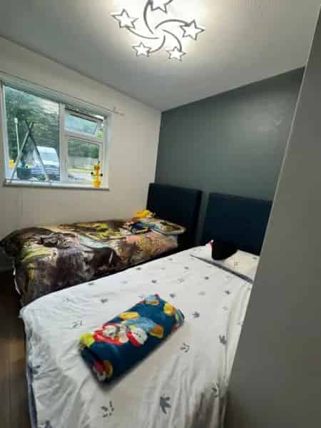 Wheelchair Accessible 2-Bedroom Flat Harpenden Near Station