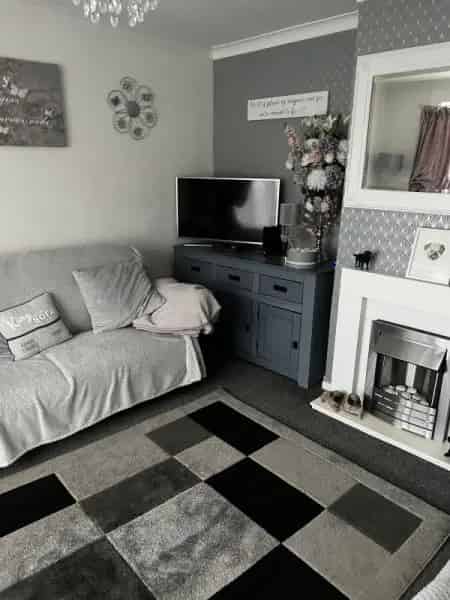 3 Bedroom Semi Detached House with Large Gardens and Parking