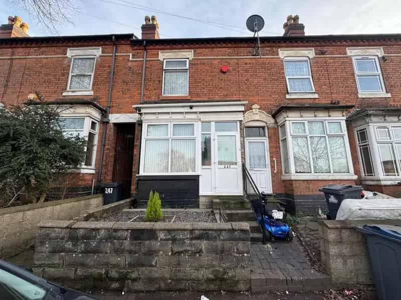 3 Bedroom Mid Terrace House for Sale