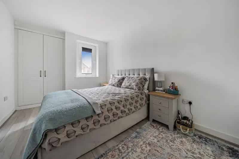 2 Bed Flat for Sale in Basingstoke