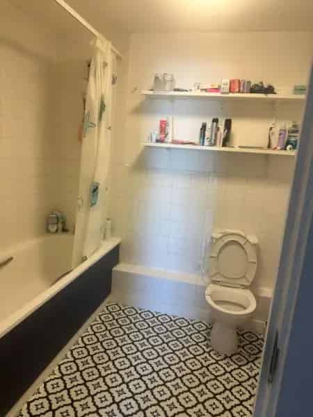 Stunning 1-Bed Flat near Olympic Park with Private Balcony