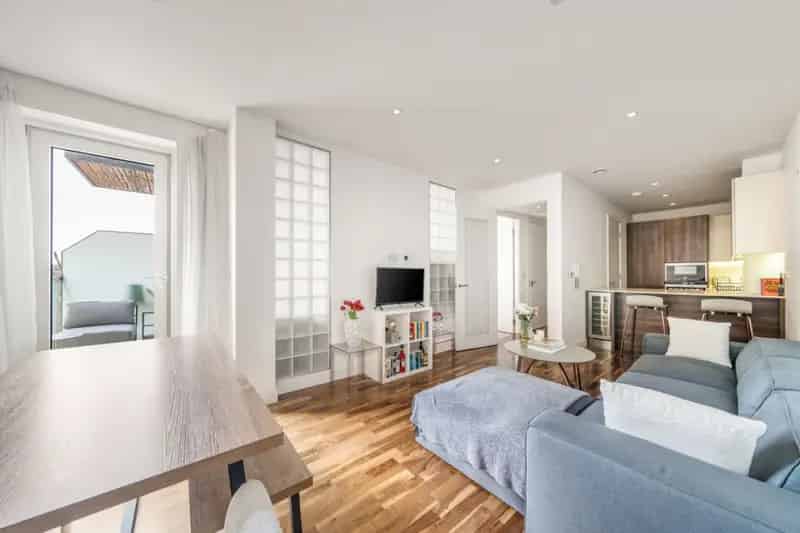 1 Bedroom Riverside Flat for Sale Stunning Views Balcony