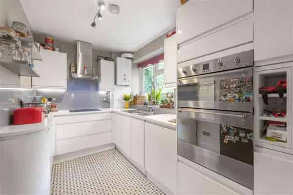 3 Bed Flat Richmond Hill Family Home Open Plan Living Garden Parking