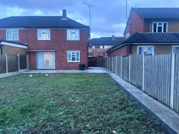 3 Bedroom House Large Garden Driveway 3 Cars Council Property
