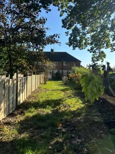 2 Bed Ground Floor Flat Maisonette Ockley Pets Permitted