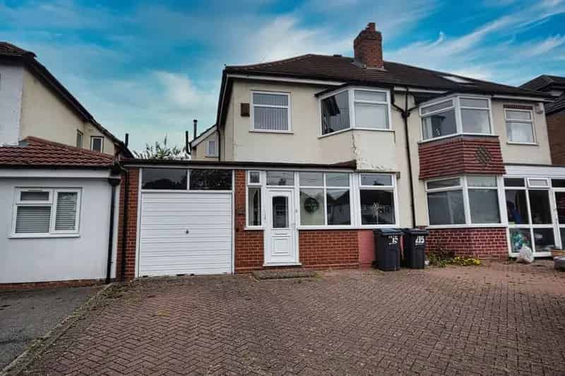 3 Bedroom Semi Detached House For Sale Hall Green