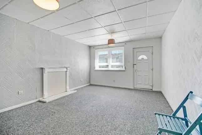Terraced House for Sale in Easterhouse G34