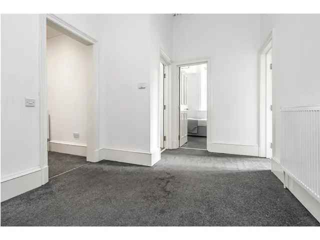 2 bedroom flat  for sale