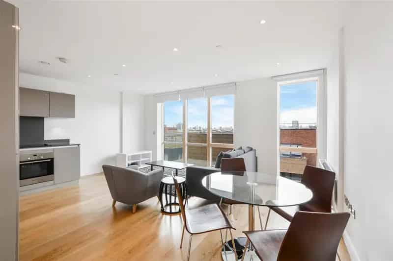 2 Bedroom Flat to Rent - Chain Free