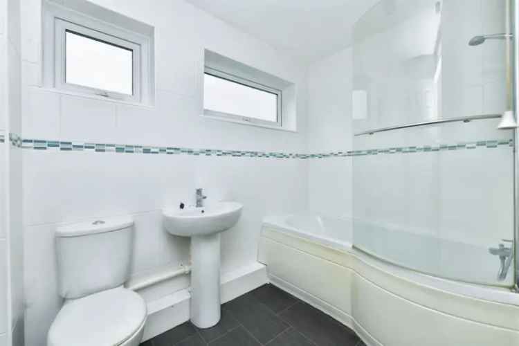 3 Bedroom House in Saltash - No Chain