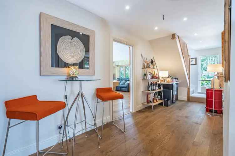 Five Bedroom Detached Home Near Dunkeld