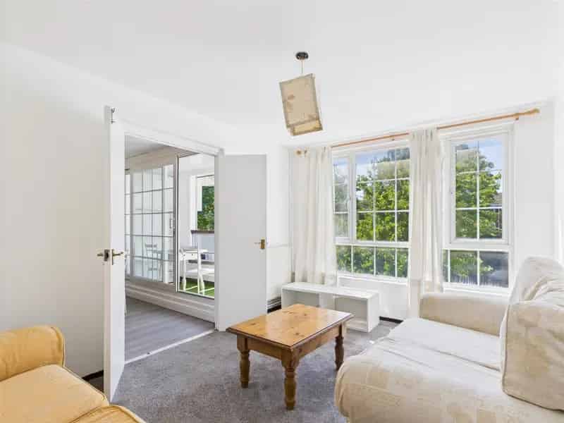 2 Bedroom Apartment House to Rent near Brick Lane