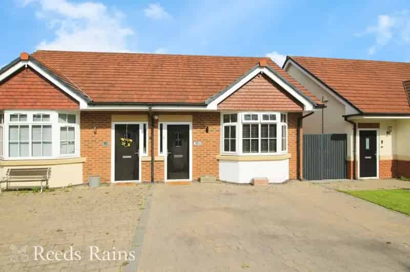 3 bedroom Semi Detached House for sale, Clayton-le-Woods, Lancashire, PR6