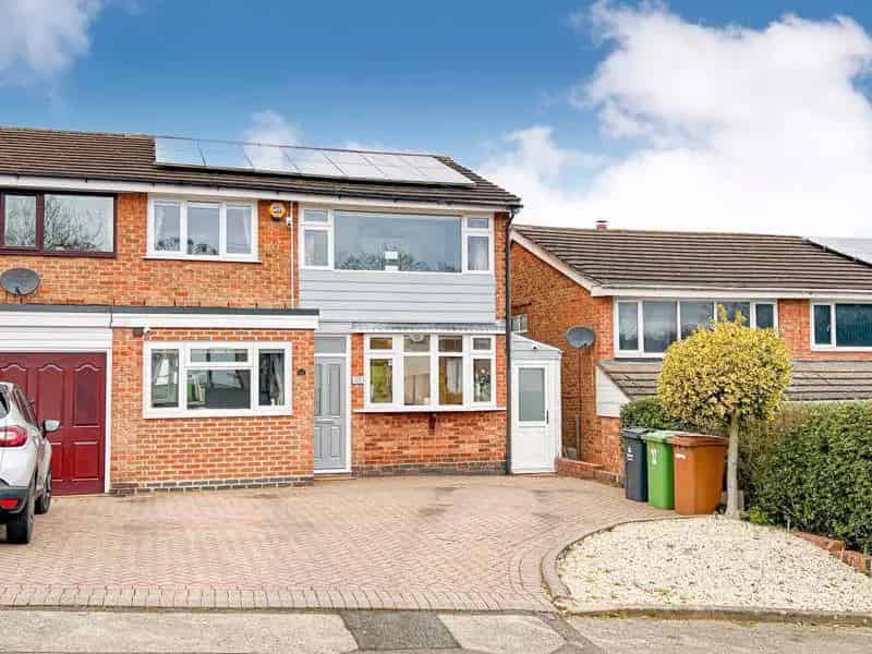 4 Bedroom Semi Detached House For Sale Streetly