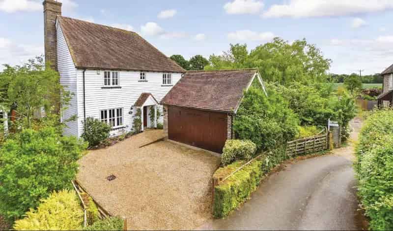 4 Bedroom Detached House Near Staplehurst Station