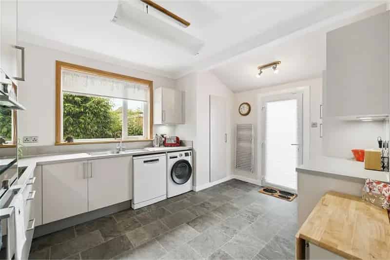4 Bed Detached House with 2 Reception Rooms in Largs