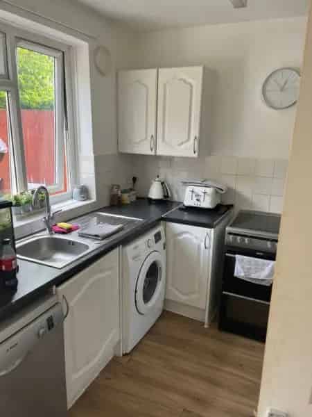 3 Bedroom House Near Hatfield Town Centre and Train Station