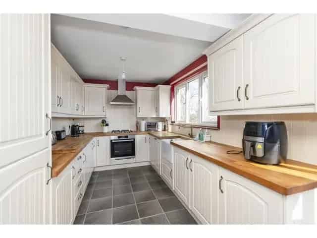 4 Bedroom Detached House for Sale East Calder
