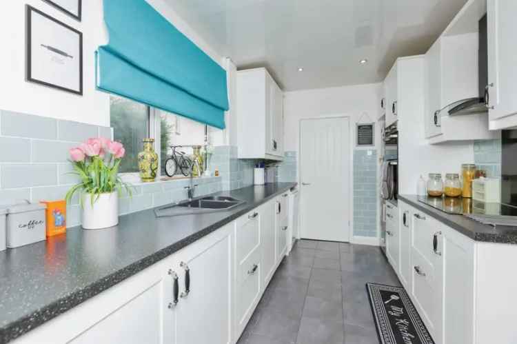 Stunning 4 Bedroom Semi Detached House With Dual Garden And Off Road Parking