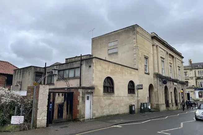 Grade II Listed Building, Frome - 4955 sqft Commercial Space