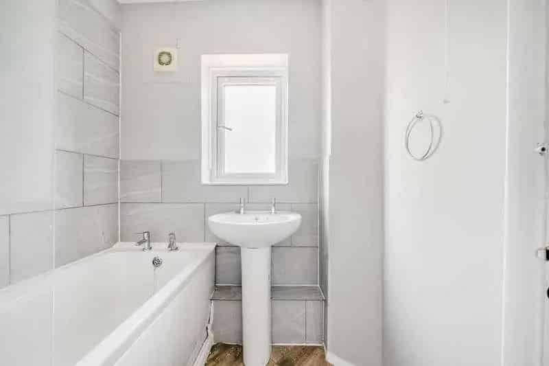 3 Bed House for Sale Near Cowley Centre