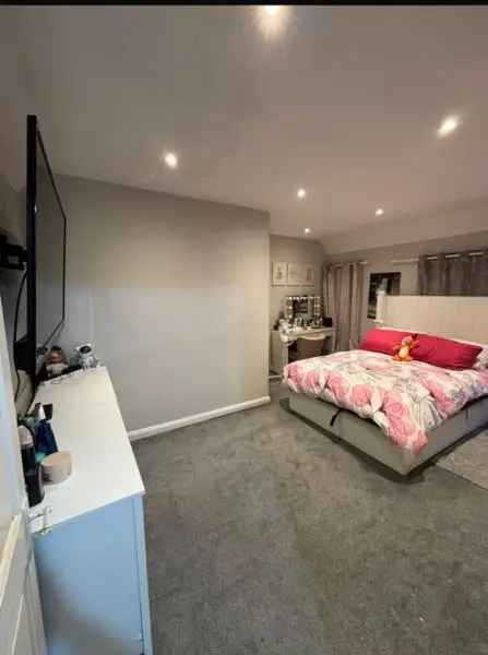 House For Rent in London, England