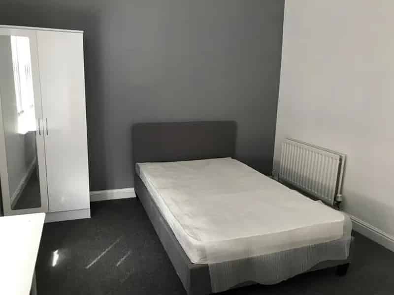 3 bedroom House
 To Let