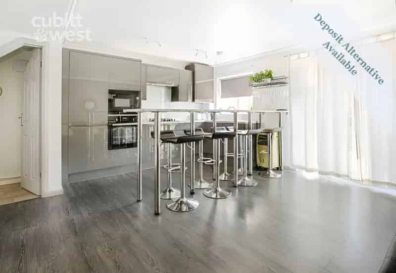 5 Bedroom End of Terrace House to Rent Telscombe Cliffs