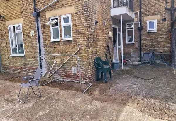 Flat For Rent in London, England