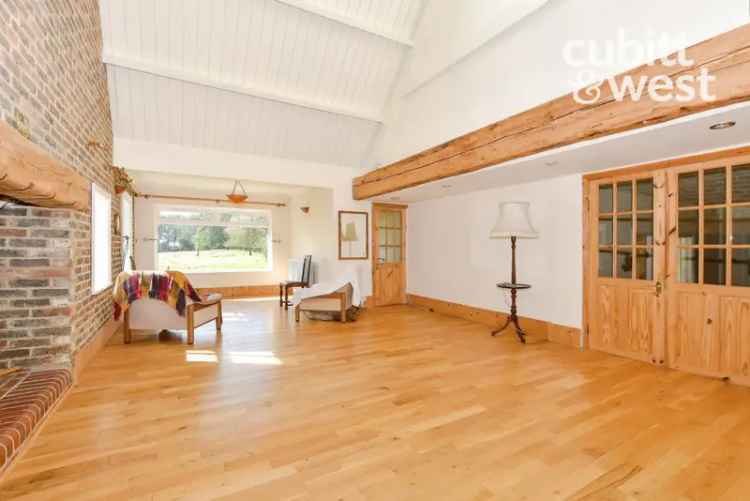 5 Bedroom Detached House to Rent