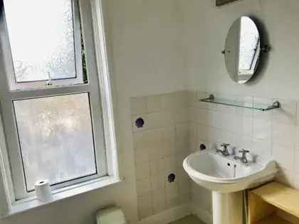 3 Bedroom House 30 m² Southampton