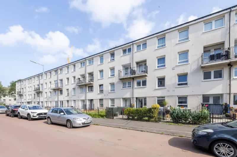 2 Bedroom Terraced House for Sale in Glasgow