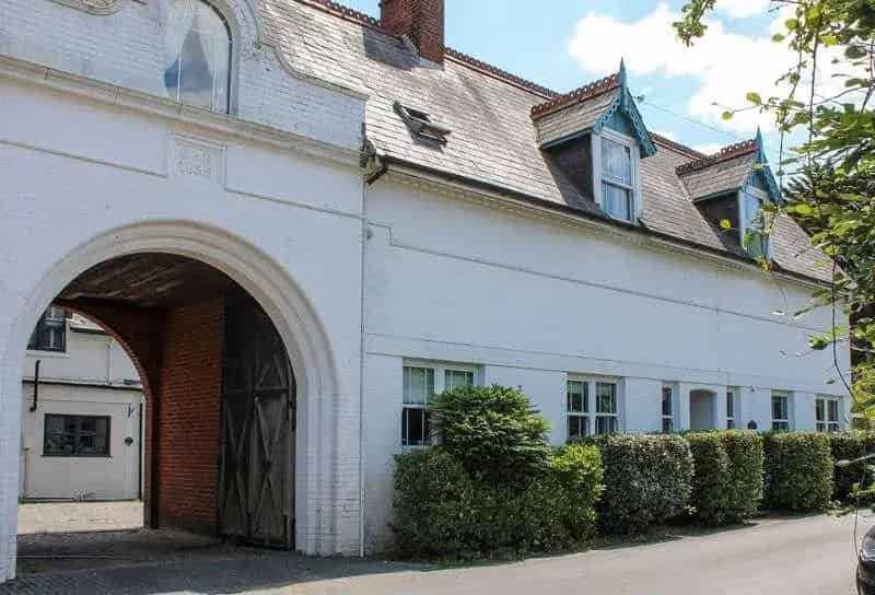 3 Bed Victorian Coach House Conversion For Sale