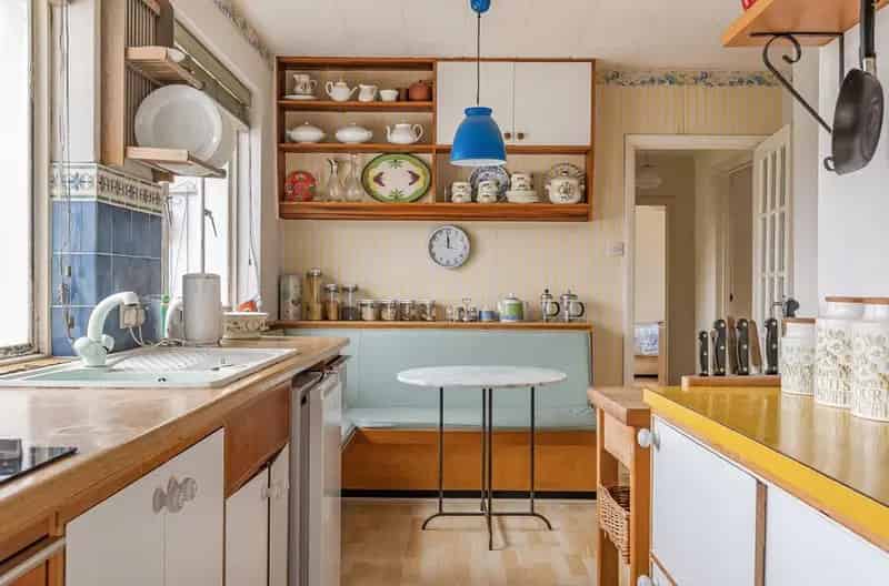3 Bedroom Bungalow For Sale