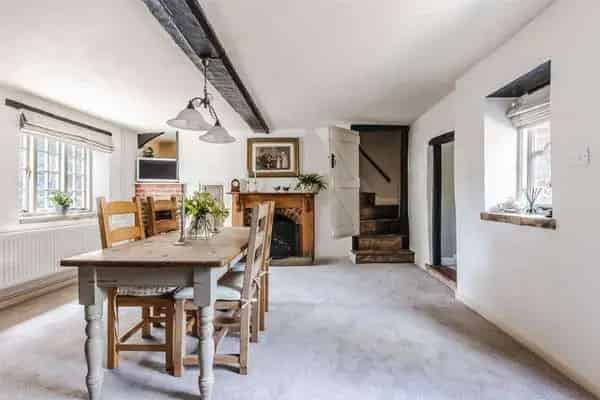 16th Century Farmhouse 4 Beds Large Garden Outbuildings Norfolk