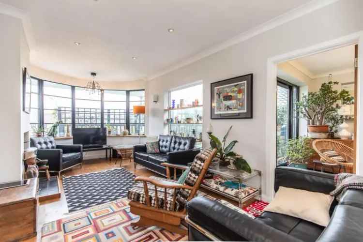 4 Bedroom Detached House for Sale in Ovingdean