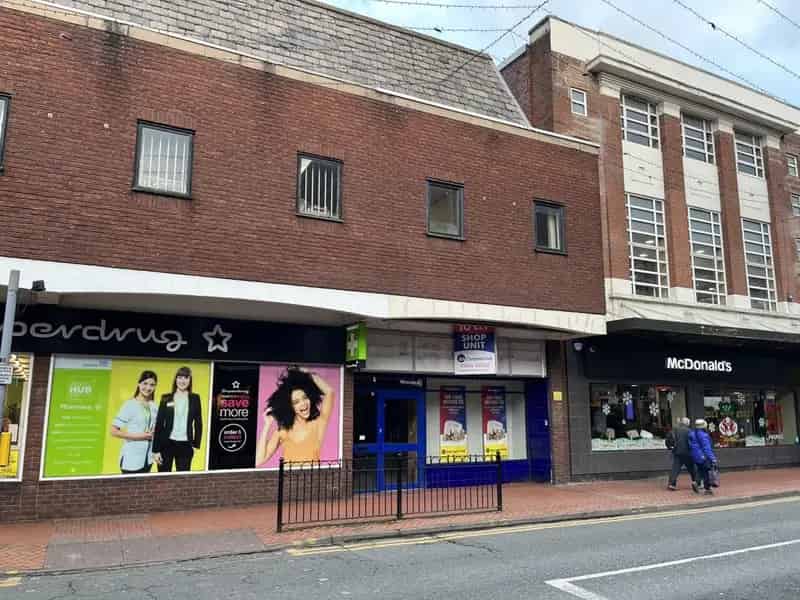City Centre Shop to Let - Adjacent to McDonalds and Superdrug