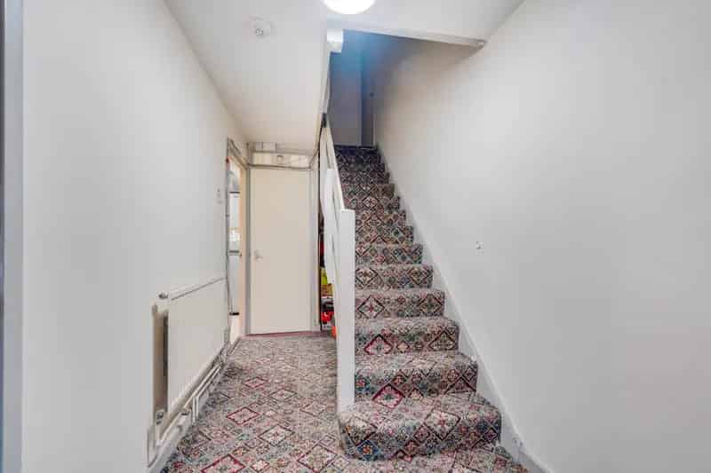 4 Bedroom Semi Detached House to Rent East London