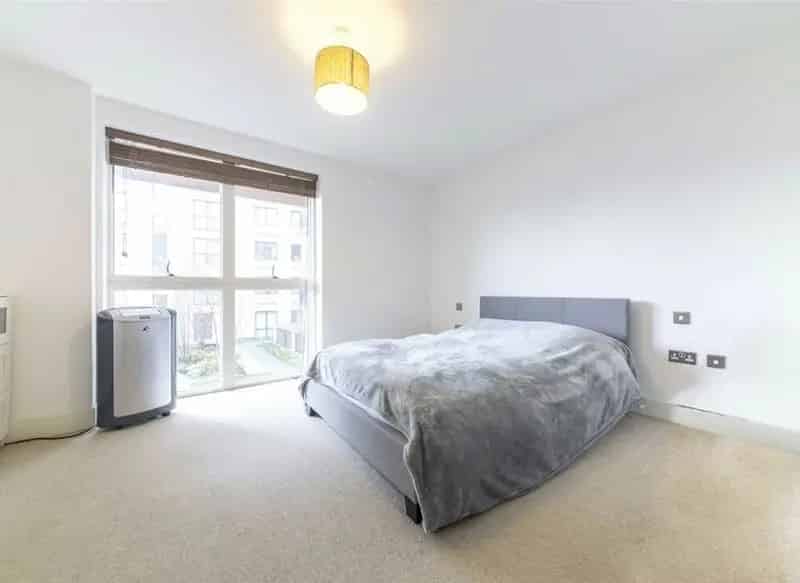 1 Bedroom Apartment Abbotsford Court Near Park Royal Station