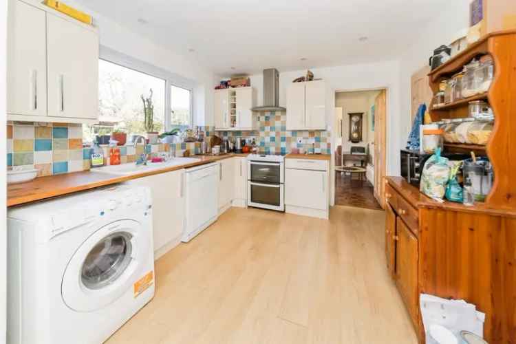 Spacious Family Home with Wrap Around Garden in South Chailey