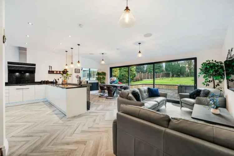 4 Bedroom Detached House for Sale Near Jumbles Country Park