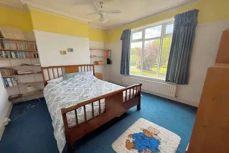 6 Bed Period Family Home For Sale