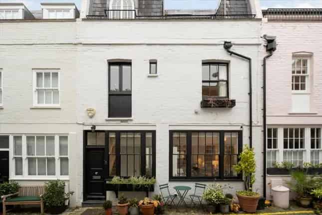 Four Bedroom House for Sale in Kynance Mews South Kensington