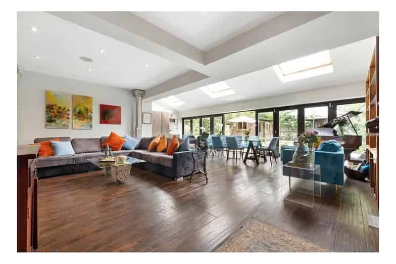 1930s Detached Freehold Family House For Sale