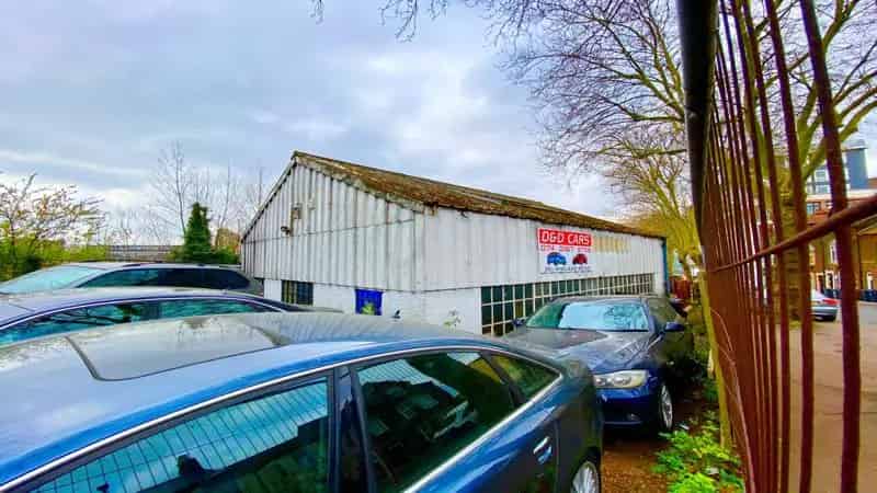 6x 2-Bedroom Apartments Development Opportunity Near Luton Train Station