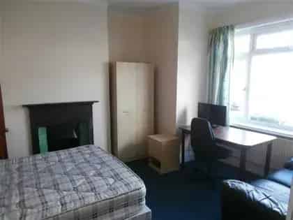 4 Bedroom Student House Near Solent University Southampton