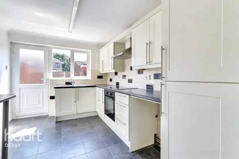 3 Bedroom Terraced House for Sale - No Sale No Fee